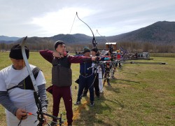 В  Онгудайском районе состоялись соревнования по стрельбе из лука