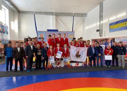 В г.Горно-Алтайск завершился турнир по самбо, посвящённый юбилею Чичинова Романа Романовича