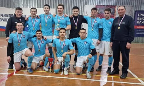 Футболисты республиканского футбольного клуба «Катунь» завершили участие в очередном турнире вновь одержав победу