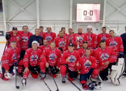 Алтайские хоккеисты завоевали бронзу на соревнованиях Ночной Хоккейной Лиги в Сочи