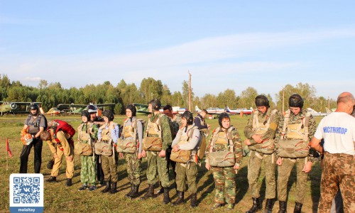 Курсанты военно-патриотических клубов Республики Алтай покорили небо 