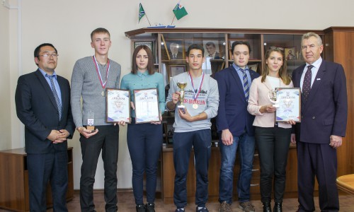 Участники Спартакиады студенческих отрядов СибФо побывали в гостях у Главного федерального инспектора по Республике Алтай 